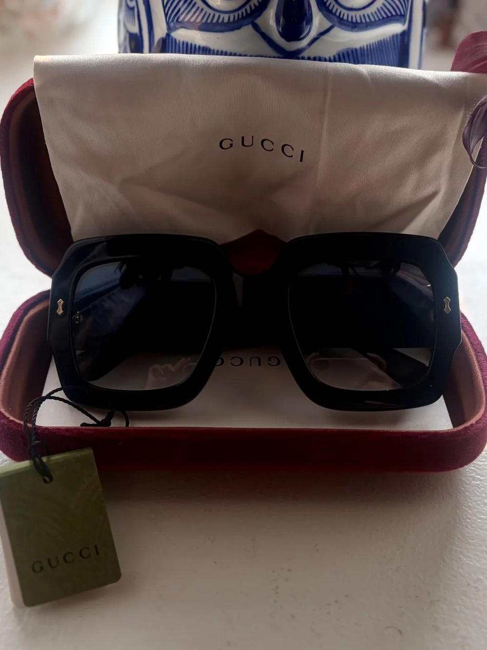 Gucci bold square